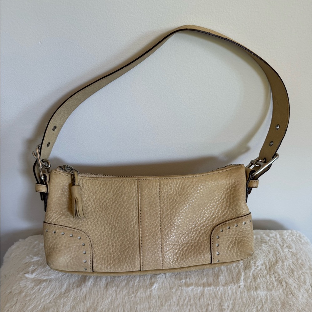 Coach leather shoulder bag